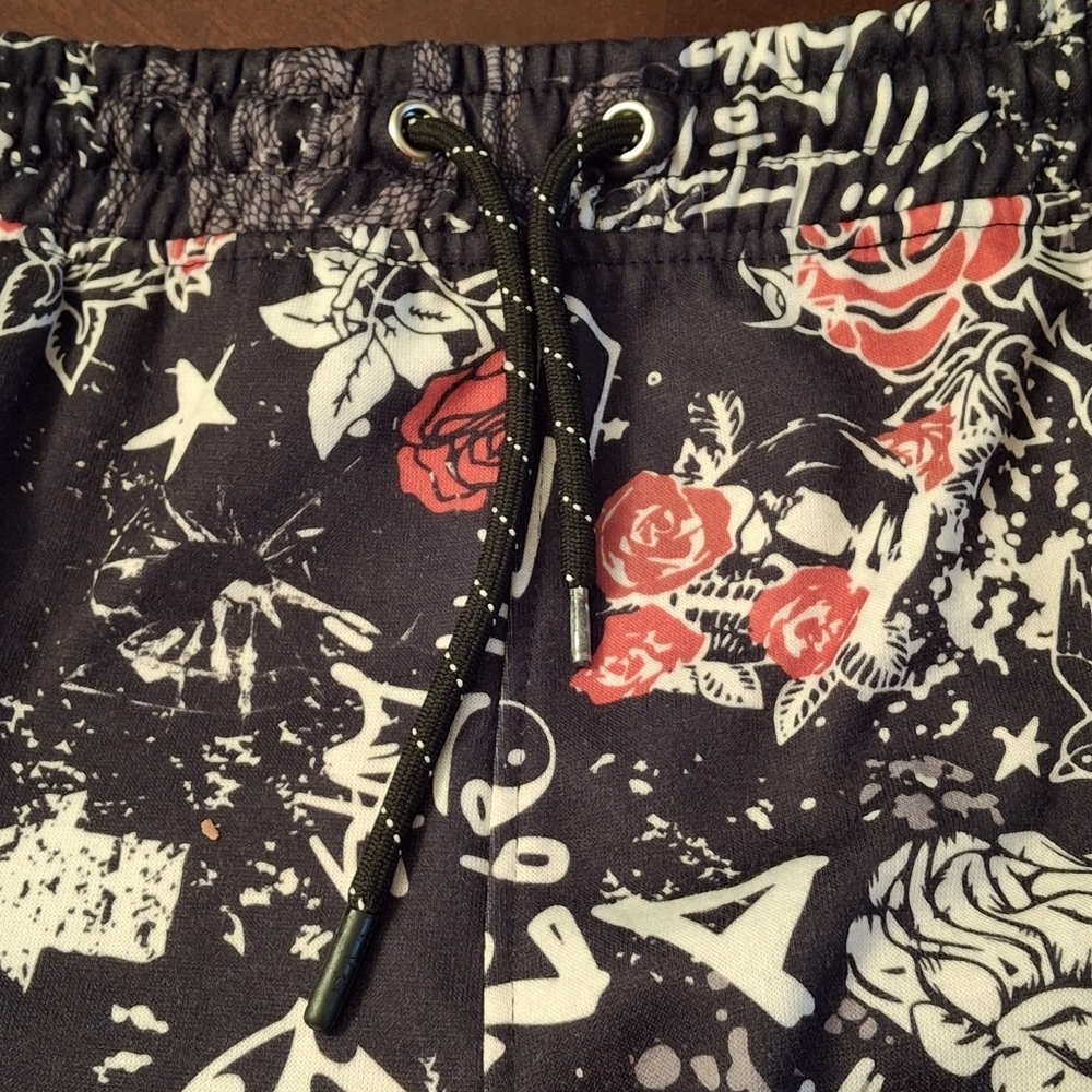 Fresh Prints of Bel Air Graphic Gothic Print Shorts Men Size XL - Picture 5 of 16